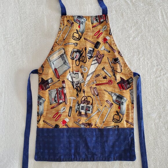 Kids Apron REVERSIBLE Tools & Trains Apron with 3 Pockets Baking Cooking Art - Picture 7 of 11